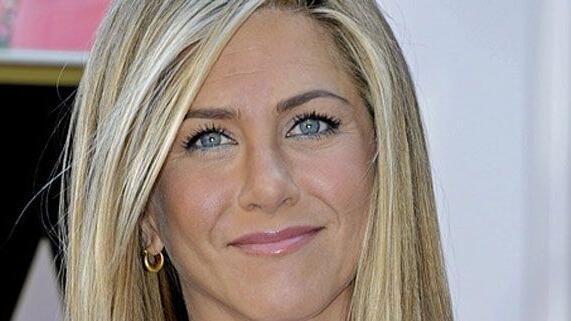 Jennifer Aniston beschwerte sich im Interview über Fotografen.