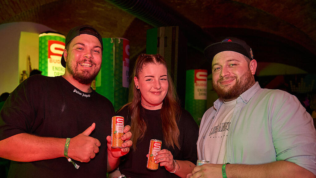 S-BUDGET PARTY