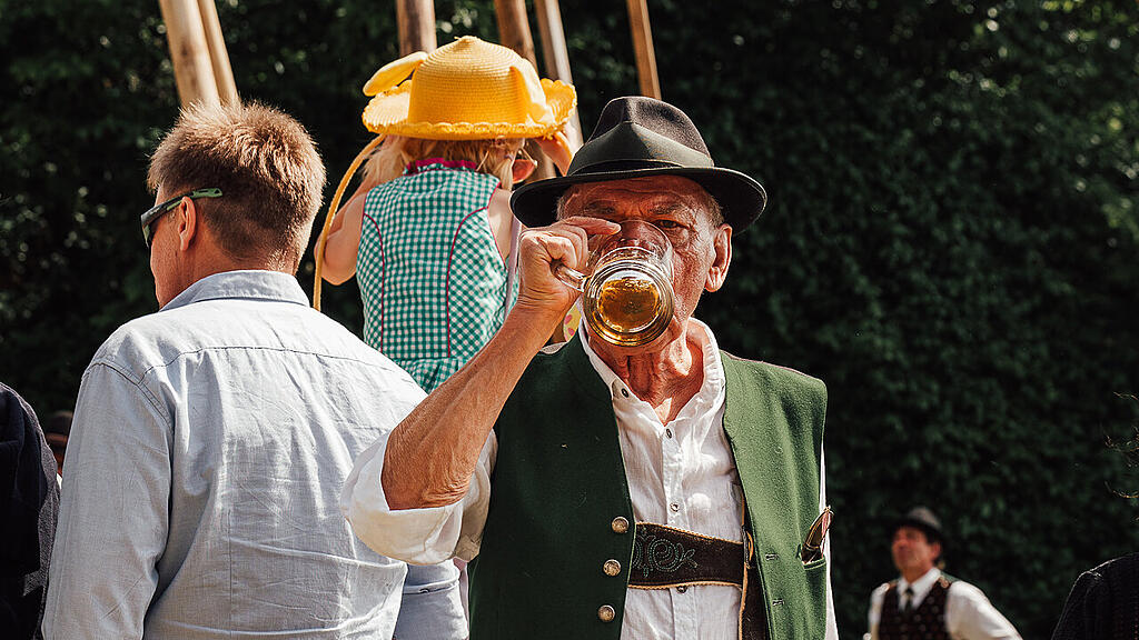 Maibaumaufstellen Aigen 2024