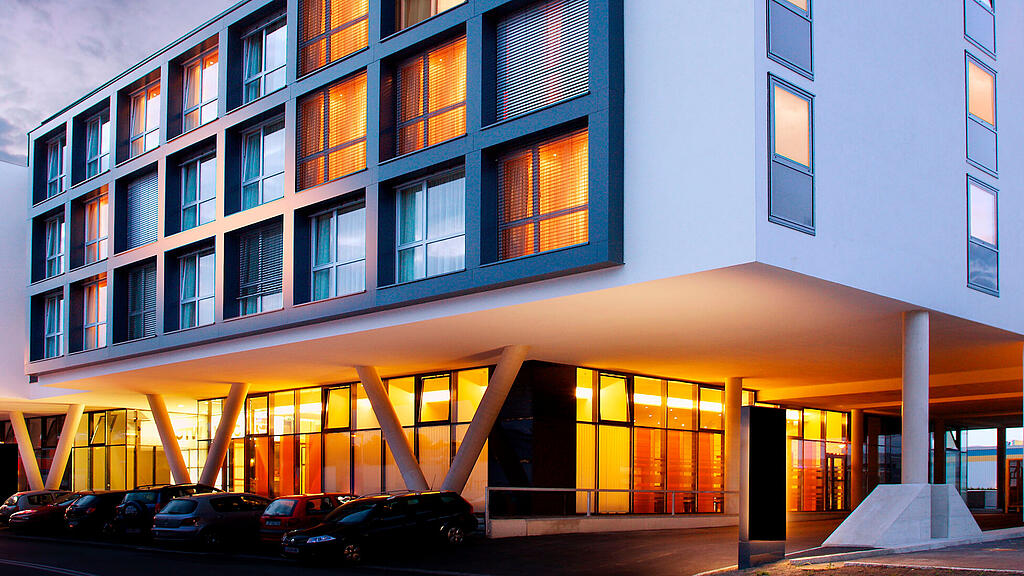 Salzburg Airport Messe (c) Leonardo Hotels Central Europe.jpg