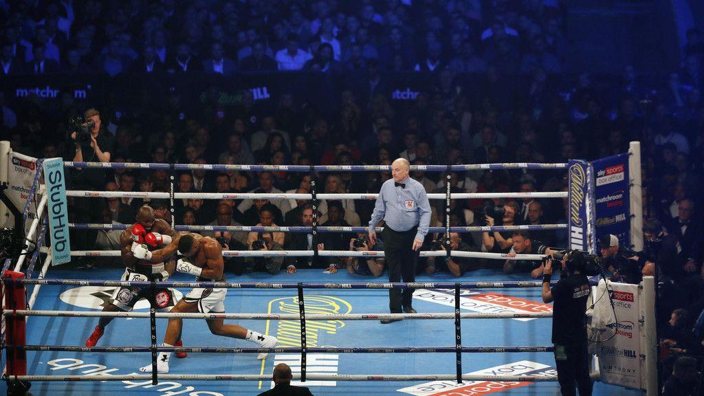 Anthony Joshua bleibt Box-Schwergewichts-Weltmeister