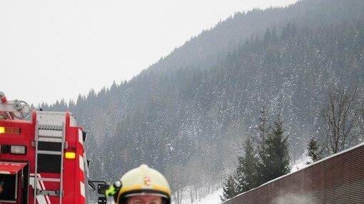 Reisebus in Vollbrand