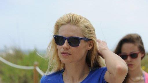 Michelle Hunziker am Strand