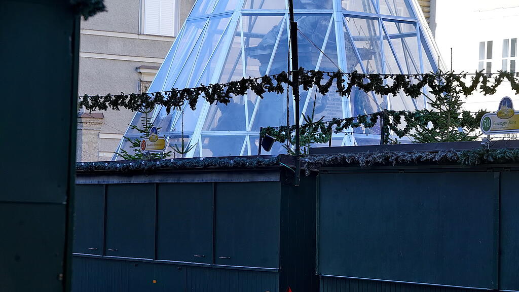 Salzburger Christkindlmarkt Aufbau