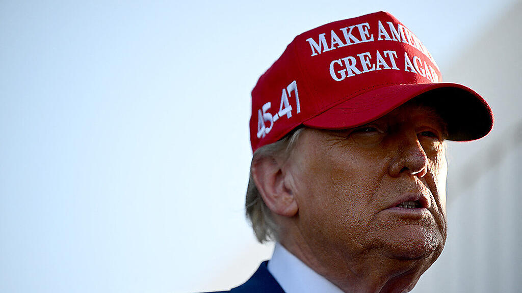 Trump will Zölle von 25 % auf alle Waren aus Kanada und Mexiko