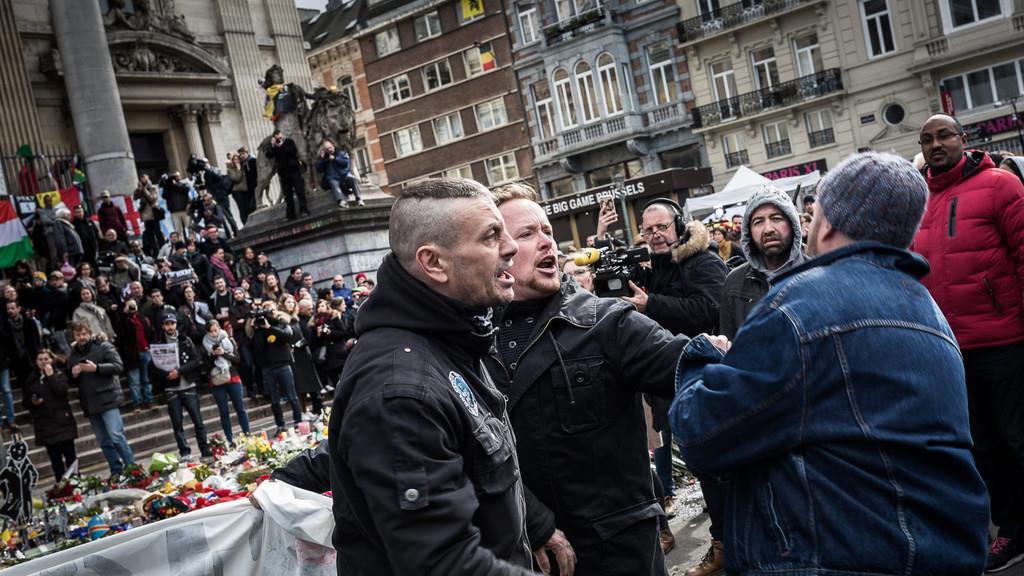 Hooligans randalieren in Brüssel