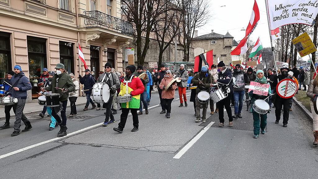 Corona-Demo in der Stadt Salzburg
