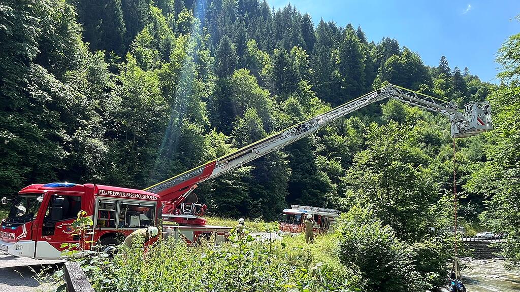Motorradunfall Bachbett Bischofshofen