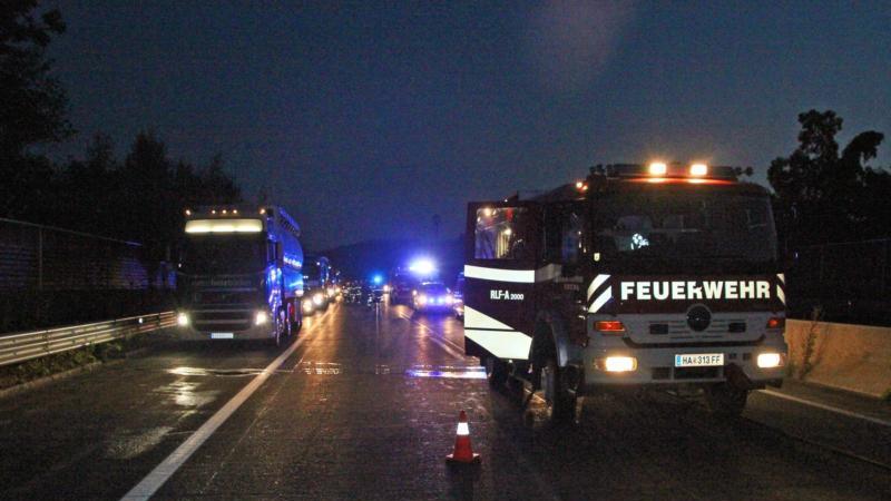 Schwerer Crash mit drei Verletzten in Kuchl