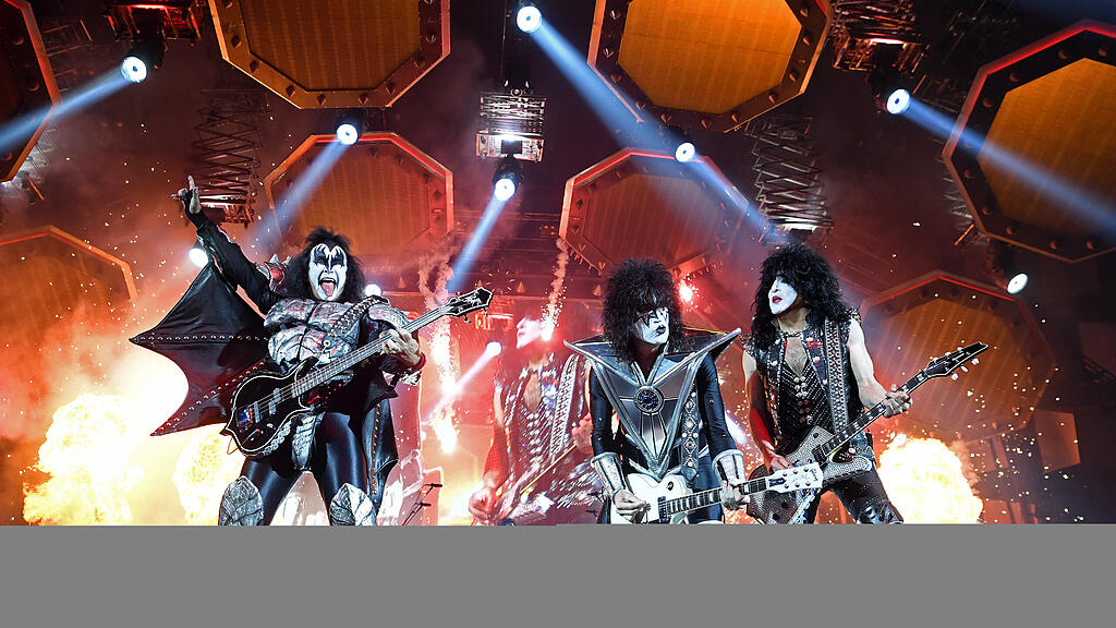 Kiss