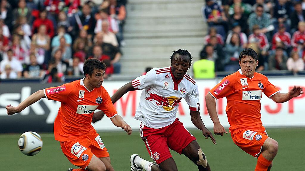 Nach dem Transfer von Mohamadou Idrissou mustert sich die Salzburger Liga mit dem Wechsel von Somen Tchoyi zur Kamerun-Hochburg.