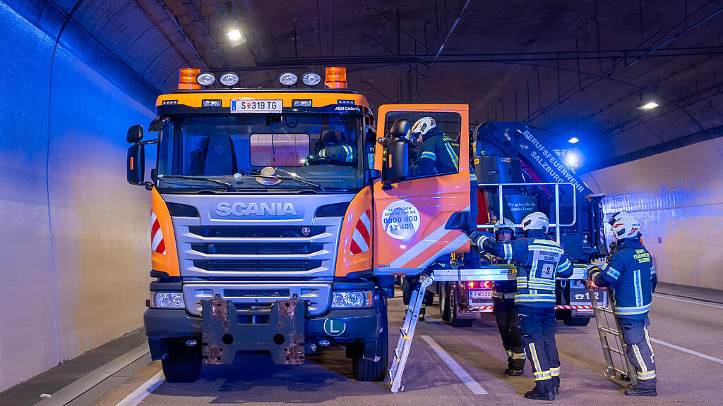 Große Einsatzübung im Lieferinger-Tunnel
