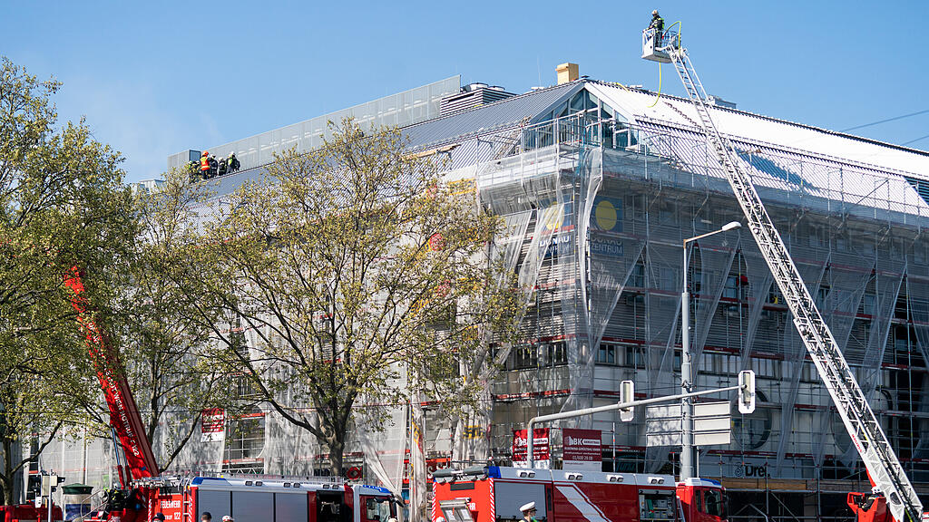 Dachbrand Donauzentrum Wien