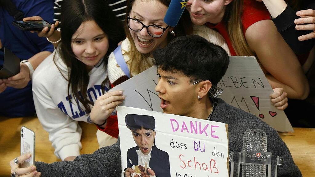 JJ landet in Wien
