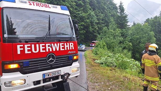 Fahrzeugabsturz Strobl