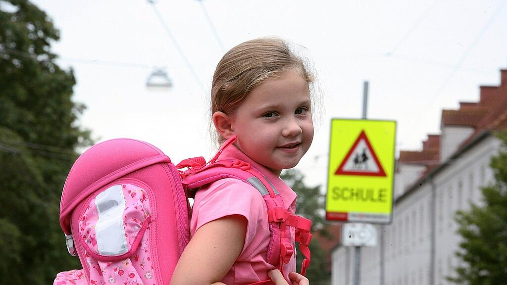 Immer wieder kommt es auf dem Weg zur Schule zu Unfällen.