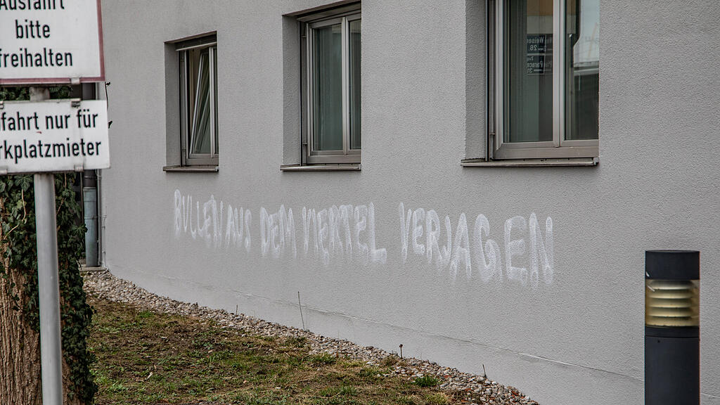 20200220_fmt_hass_schmiererei_polizeischule_mw-7.jpg