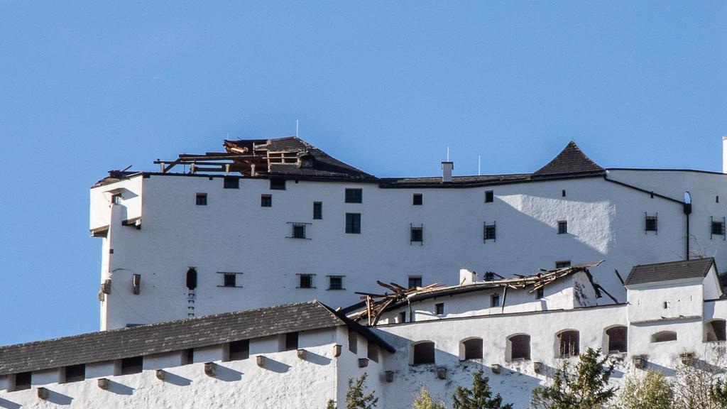Sturm beschädigt Festung II