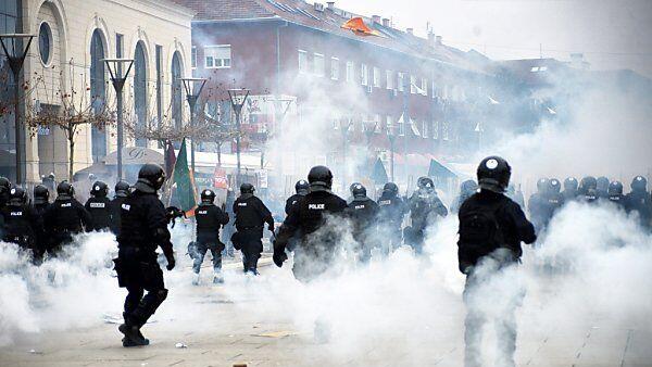 Wieder gewalttätige Ausschreitungen im Kosovo