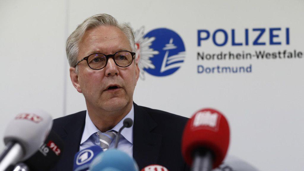 Bomben detonieren an BVB-Bus