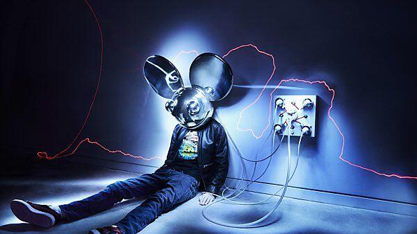 Deadmau5 rafft sich auf und kommt nach St. Pölten