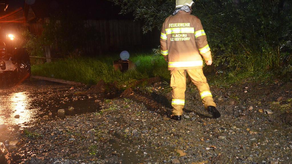 Feuerwehren nach Starkregen im Pongau im Einsatz