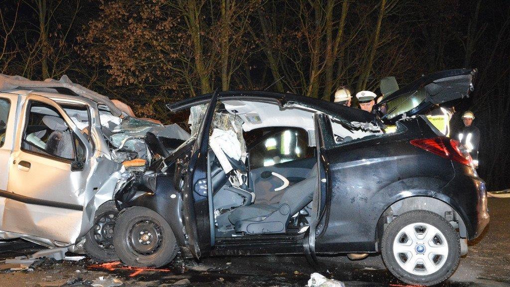 Tödlicher Crash auf B20