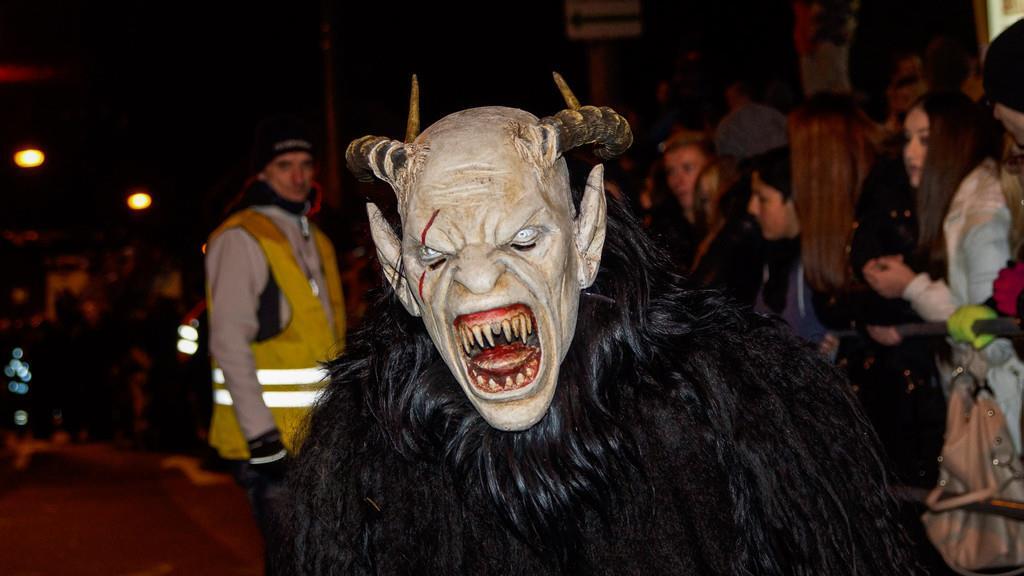 Gnigler Perchtenlauf