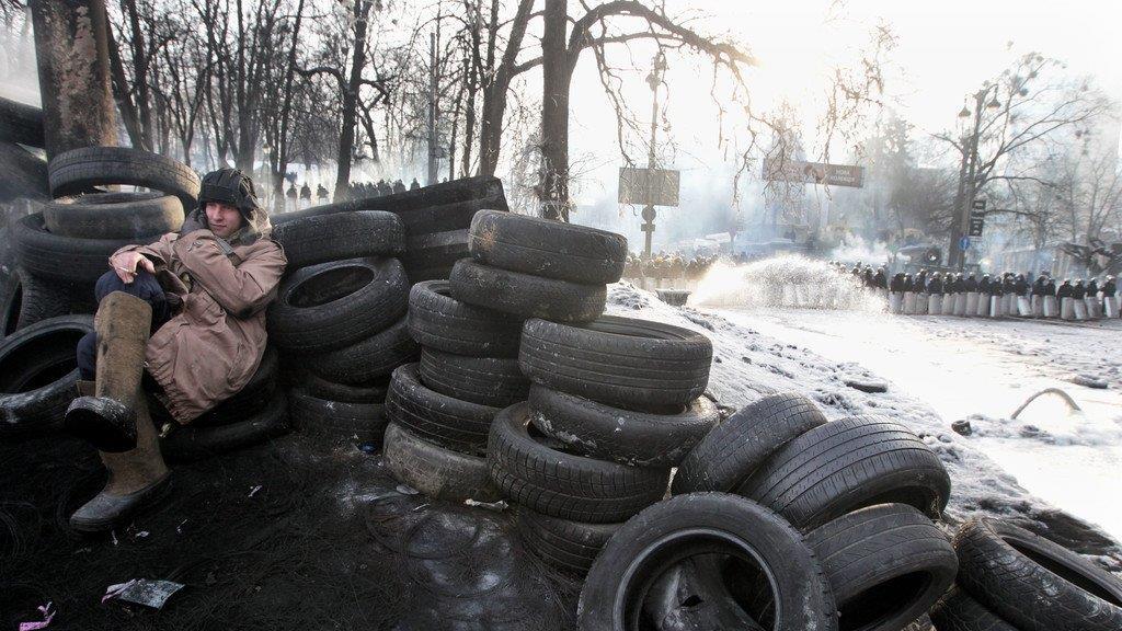 Machtkampf in der Ukraine: Proteste in Kiew