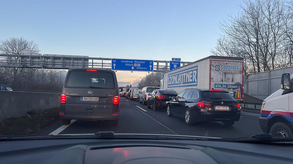 stau2a.jpg