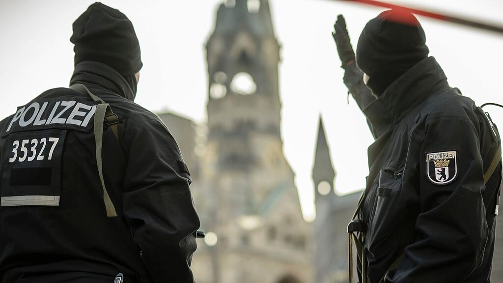 Derzeit läuft die Fahndung nach dem 24-jährigen Amri in ganz Europa auf Hochtouren.