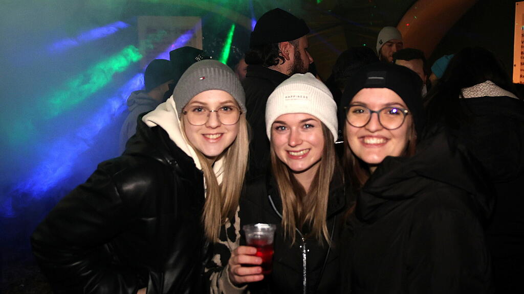 Rackl-Pass Gr\u00f6dig mit Kinderktampusse und Partystimmung