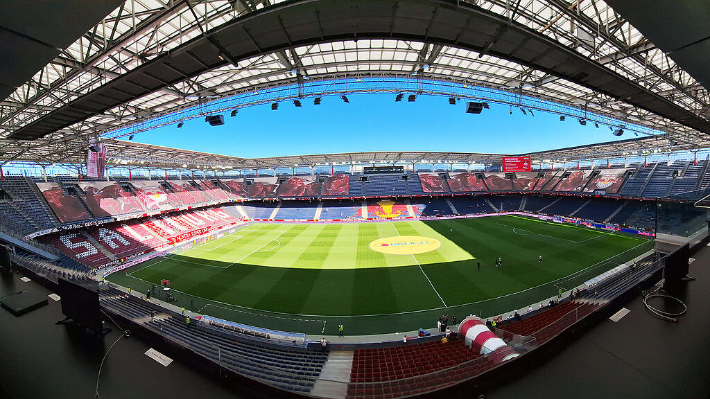 FUSSBALL/BUNDESLIGA/ADMIRAL BUNDESLIGA/7. RUNDE: RED BULL SALZBURG - SK PUNTIGAMER STURM GRAZ