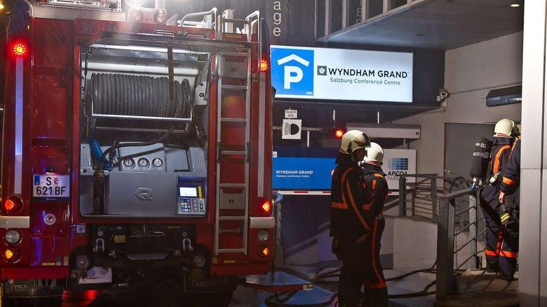 Pkw-Brand in Tiefgarage