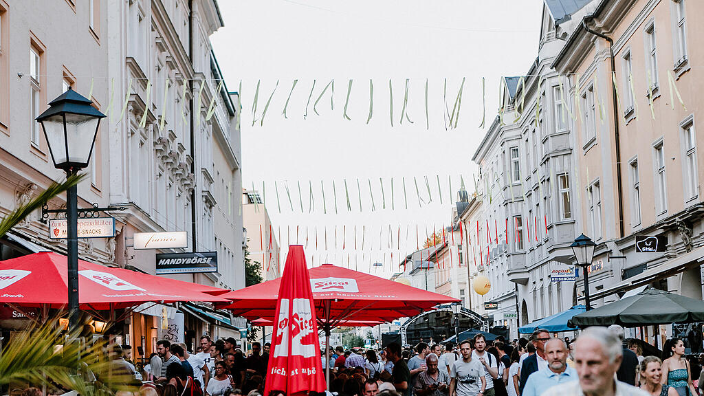 Linzergassenfest, Freitag