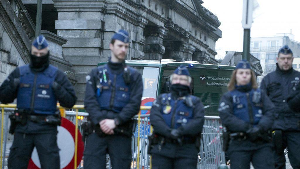 Prozessbeginn in Brüssel