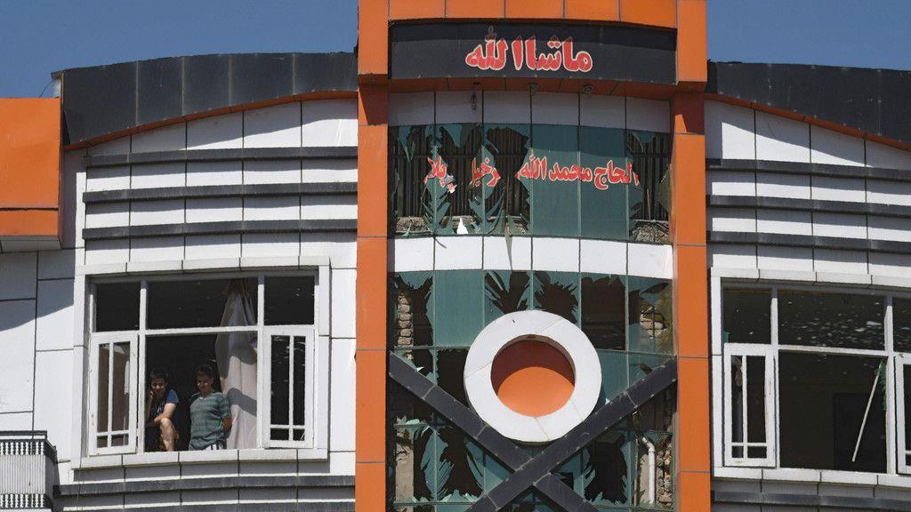 Bombenanschlag in Kabul fordert dutzende Tote