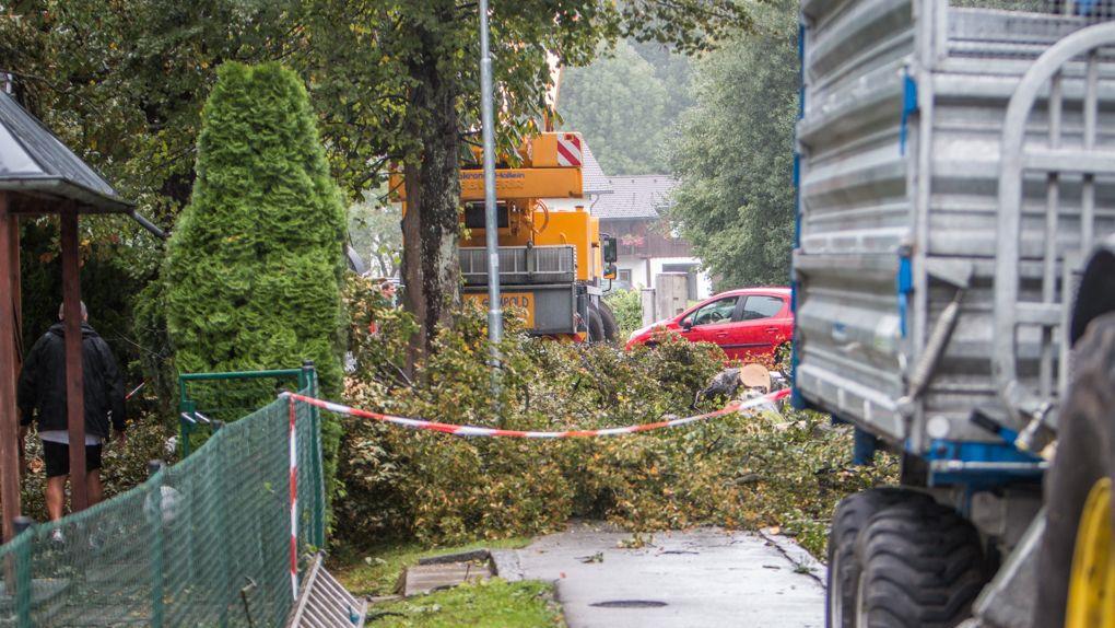 Unwetter: Aufräumarbeiten in Rif