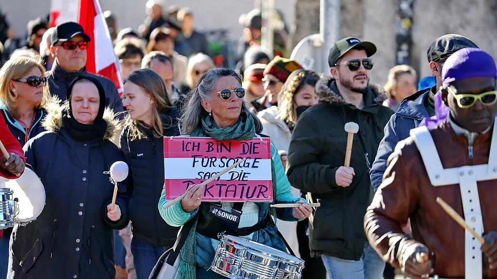 Corona-Demo in der Stadt Salzburg