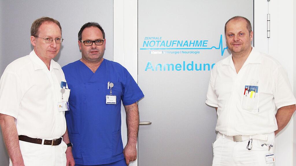 Eröffneten die neue Zentrale Notaufnahme (vl.): Andreas Valentin (Primar Innere Medizin), Volker Hübl (Pflegerische Leitung ZNA und Qualitätsmanager) und Andreas Zopf (Bereichsleitung ZNA).