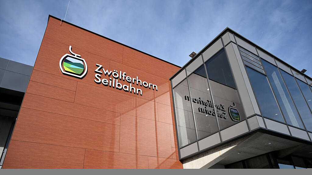 Zwölferhorn-Seilbahn