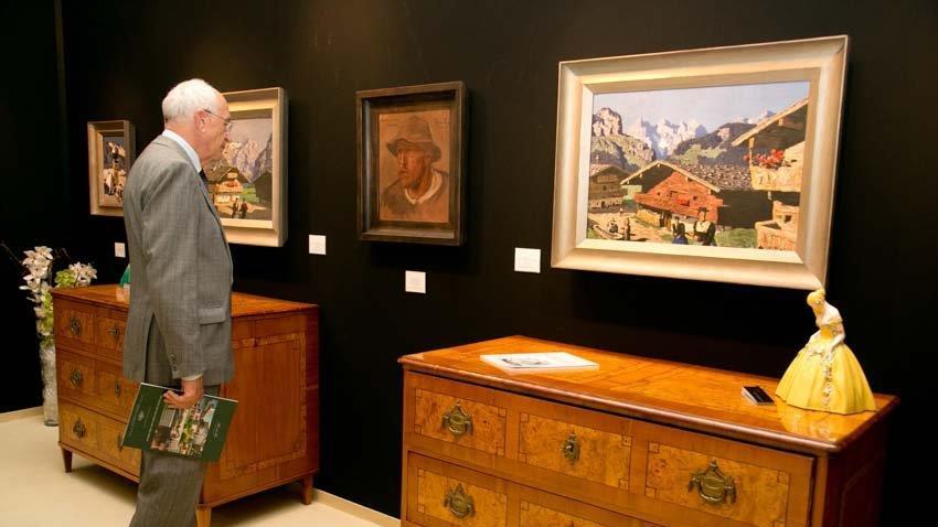 Art & Antique