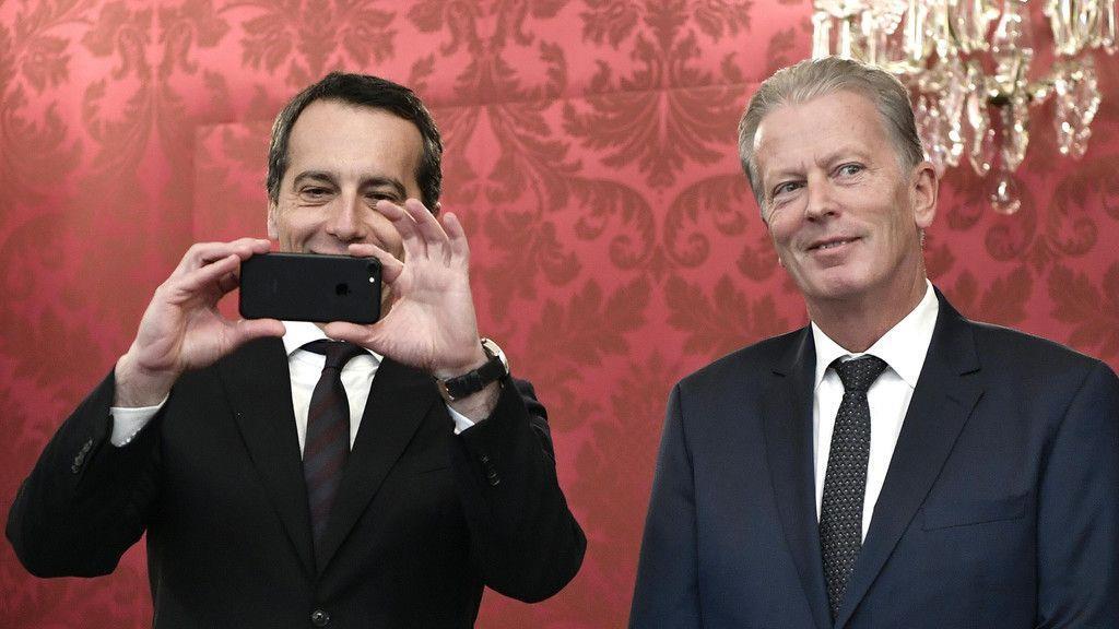 Empfang der Regierung