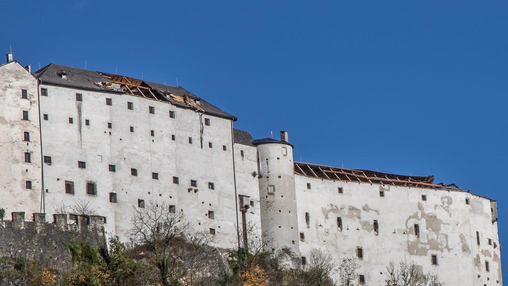 Sturm beschädigt Festung II