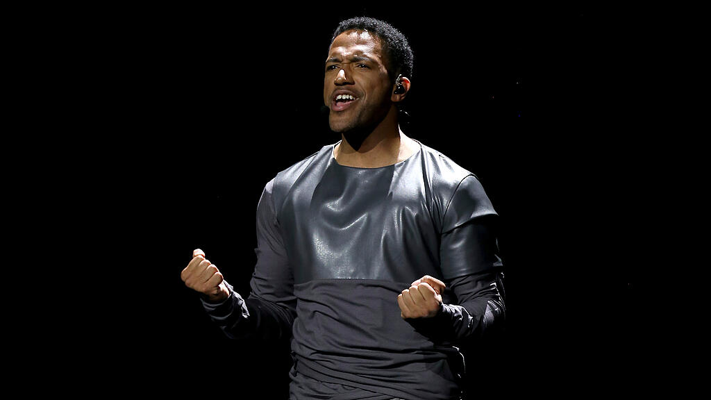 Cesar Sampson sang mit Leidenschaft.