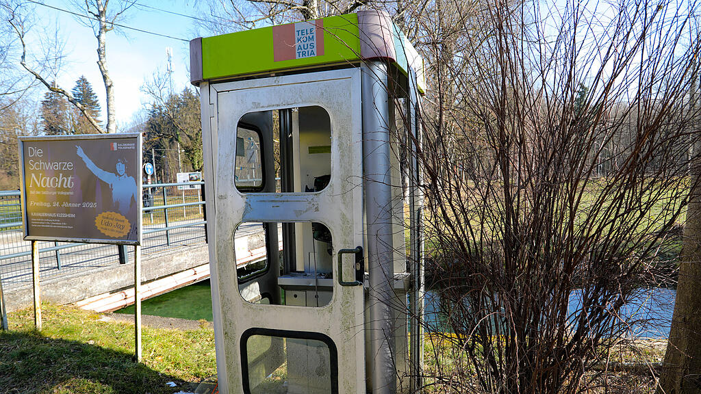 Telefonzelle Gneis