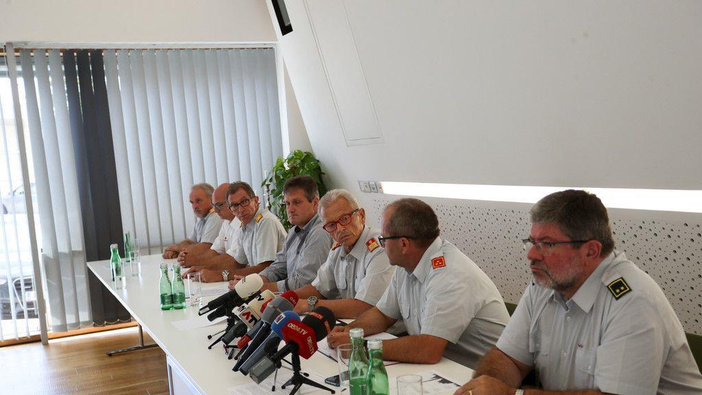 Pressekonferenz nach Sturmunglück