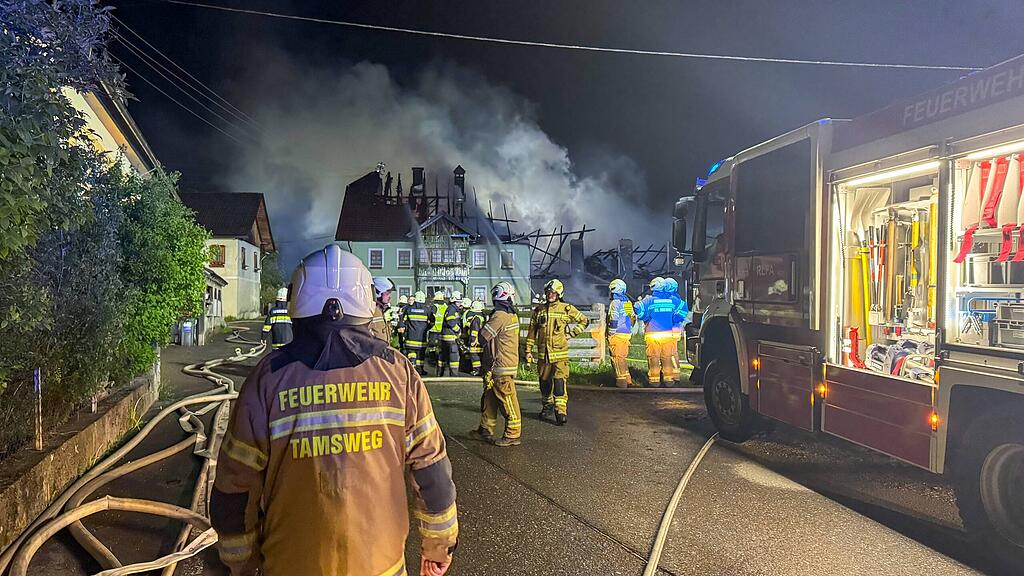 Lungauer Feuerwehren bei Brand in Kärnten