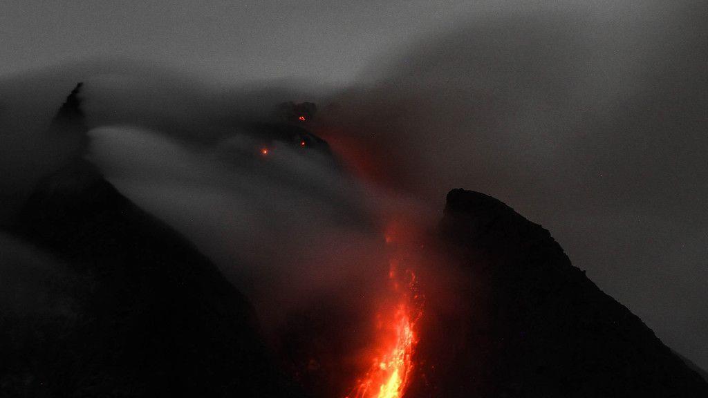 Vulkan Sinabung spuckt Rekordmenge Asche und Gas aus