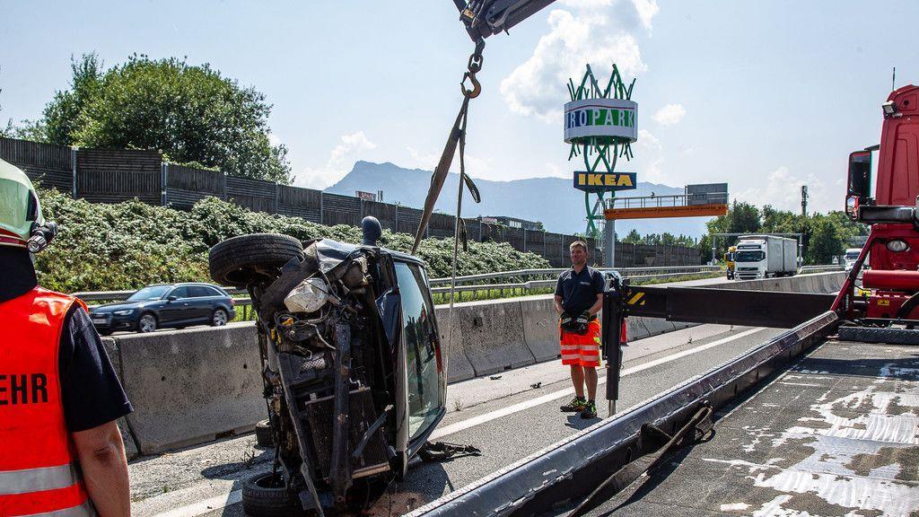 Pkw-Überschlag auf der A1 bei Kleßheim